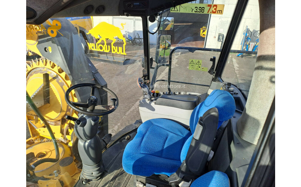 New Holland FR9090 Used - 4