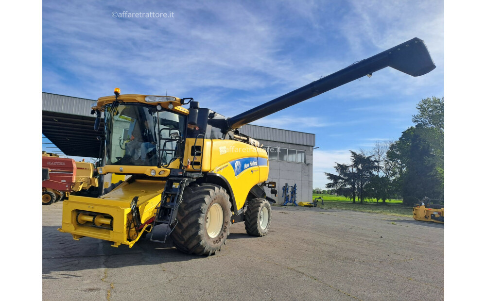 New Holland CX8050 Used - 1
