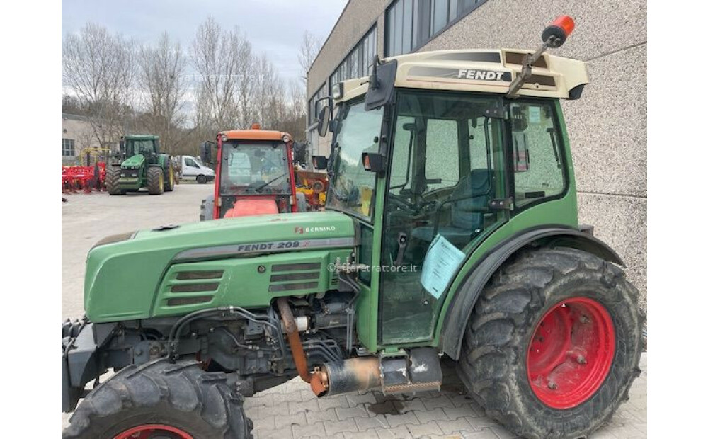 Fendt 209F Used - 2