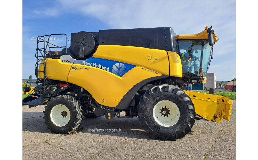 New Holland CR9060 Used - 7