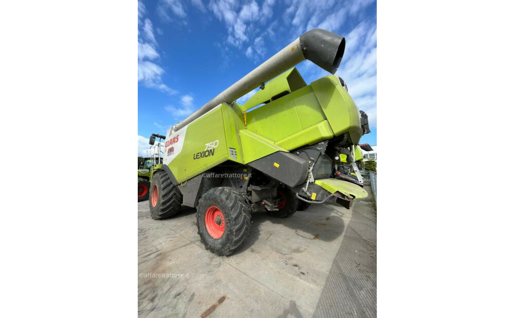 Claas LEXION 740 Used - 3