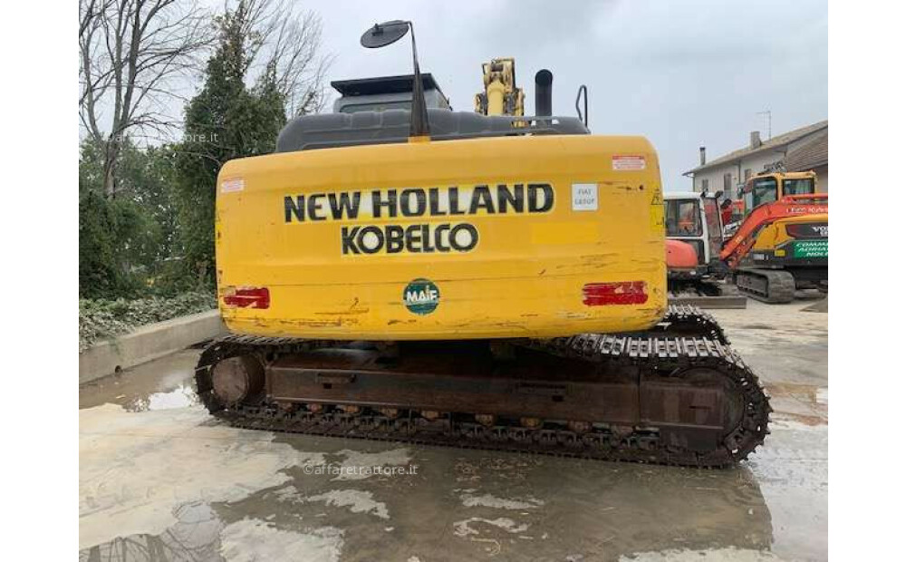 New Holland E245b Used - 8