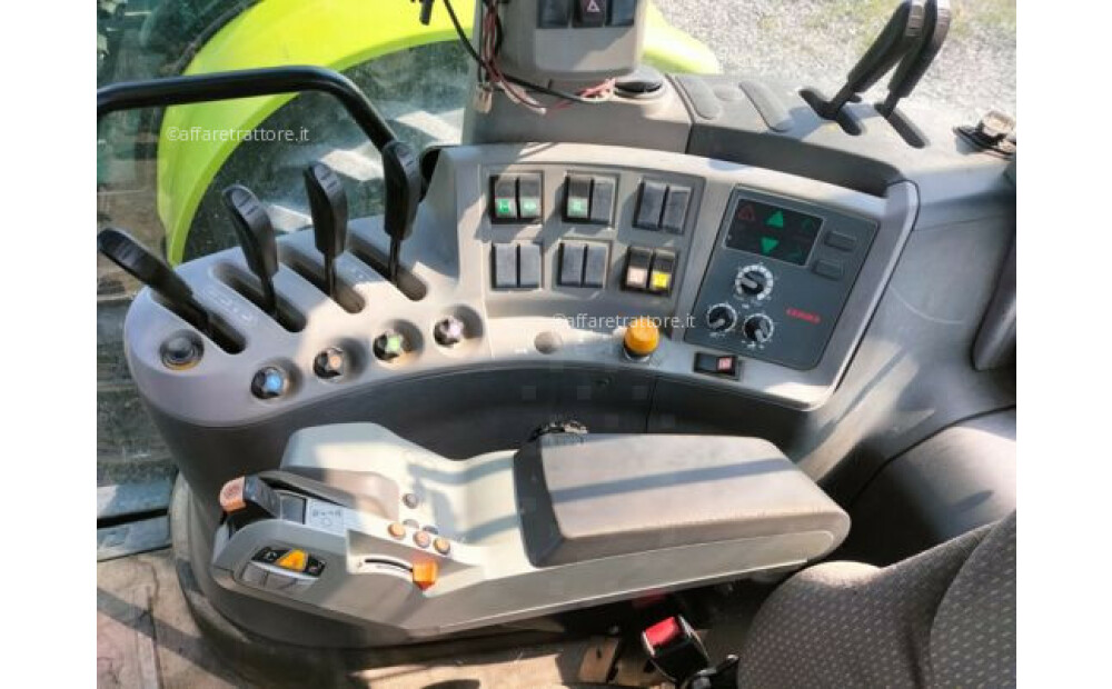 Claas AXION 810 CIS Used - 9