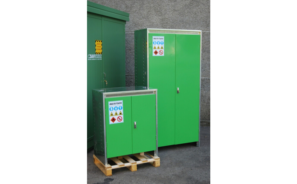 CABINETS FOR PHYTOPHARMACEUTICALS-PHYTOSANITARY - 2