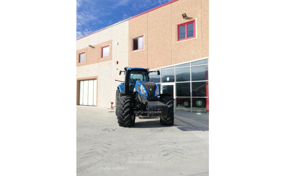 New Holland T8.360 Used - 3