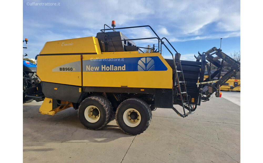 New Holland BB960 Used - 1