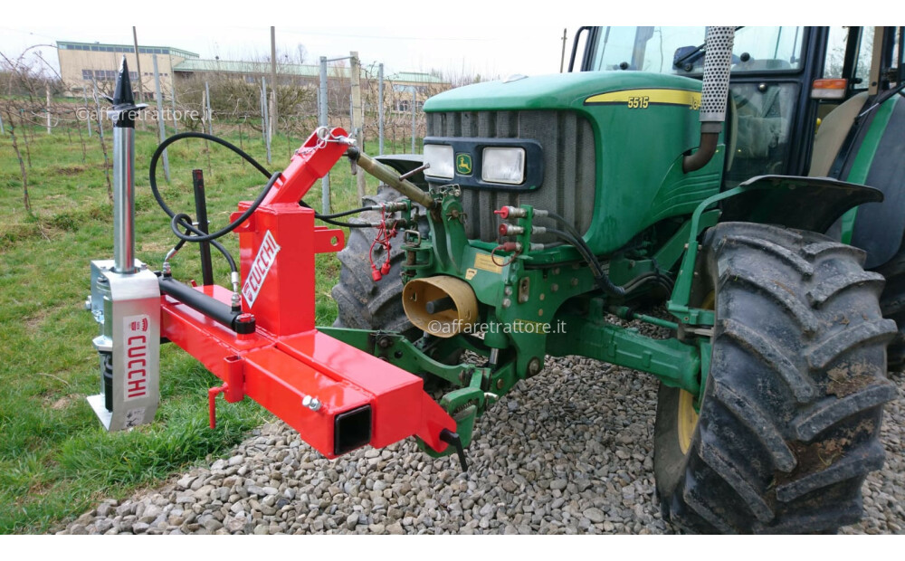 Cucchi hydraulic auger for vineyards with DS frame - 3