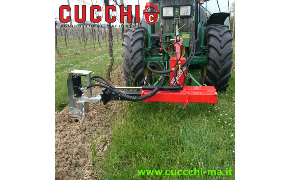 Cucchi hydraulic auger for vineyards with DS frame - 5