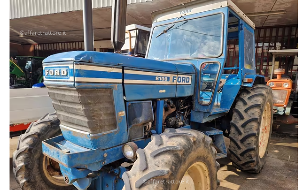 Ford 8100 Used - 1