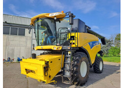 New Holland CR9060 Used